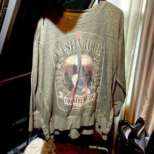 Maurices Nashville XXL sweatshirt